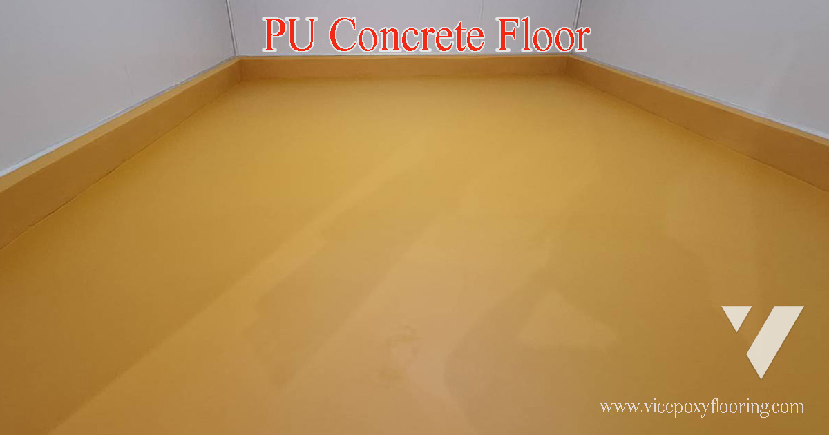 พื้น PU Concrete สีเหลืองมัสตาร์ดในห้องเย็นโรงงานอาหาร ขอบผนังแซนด์วิชพาเนลเข้ามุมโค้ง coving ต่อเนื่องกับพื้น